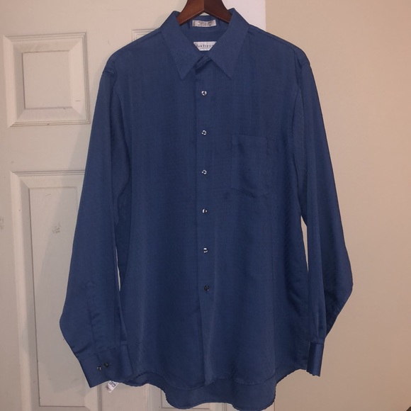Van Heusen Men’s Button Down Size XL 17 (36/37) - Picture 2 of 7